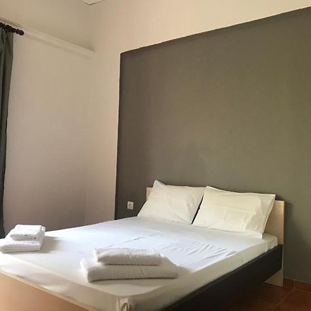 Amalthia Hotel Apartments Ретимно Екстериор снимка