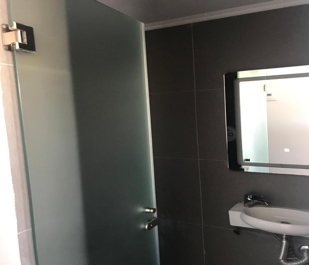 Amalthia Hotel Apartments Ретимно Екстериор снимка