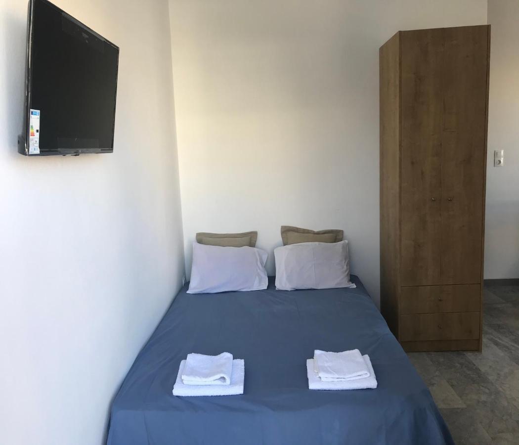 Amalthia Hotel Apartments Ретимно Екстериор снимка