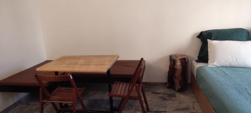 Amalthia Hotel Apartments Ретимно Екстериор снимка