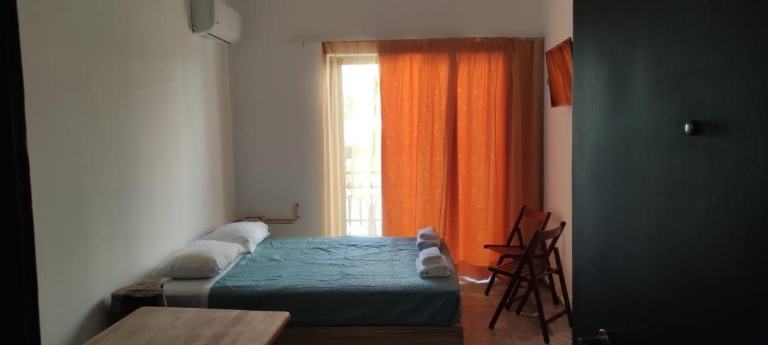 Amalthia Hotel Apartments Ретимно Екстериор снимка