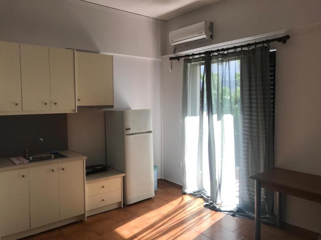 Amalthia Hotel Apartments Ретимно Екстериор снимка