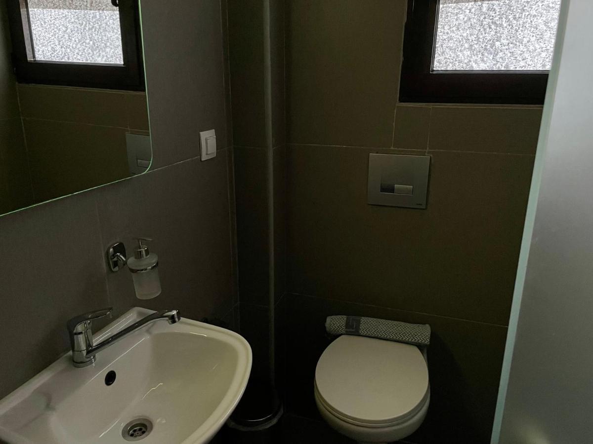 Amalthia Hotel Apartments Ретимно Екстериор снимка