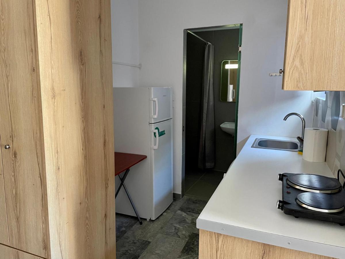 Amalthia Hotel Apartments Ретимно Екстериор снимка